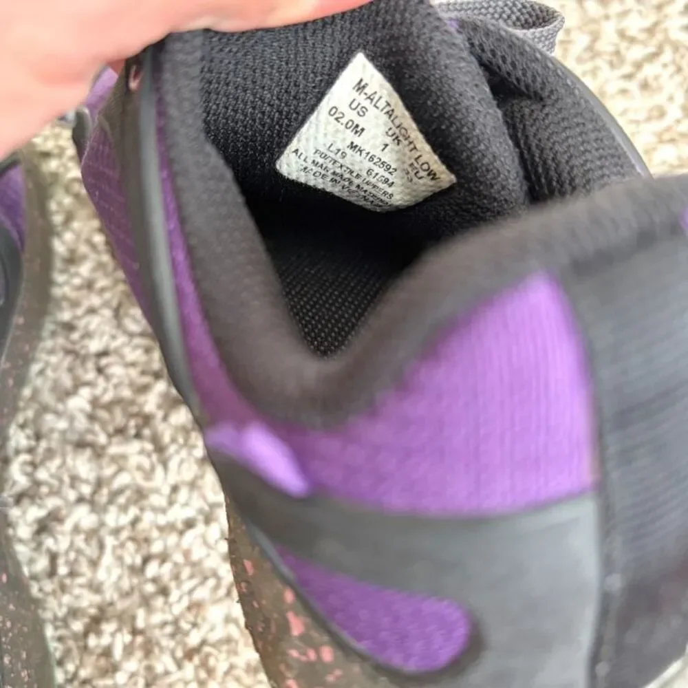 Size 2 / Girls Merrell Sneakers